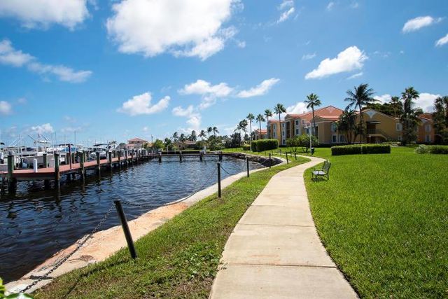 160 YACHT CLUB Way 210, Hypoluxo, FL 33462