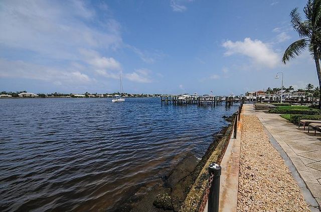160 YACHT CLUB Way 210, Hypoluxo, FL 33462