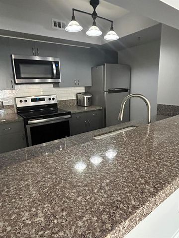 160 YACHT CLUB Way 210, Hypoluxo, FL 33462