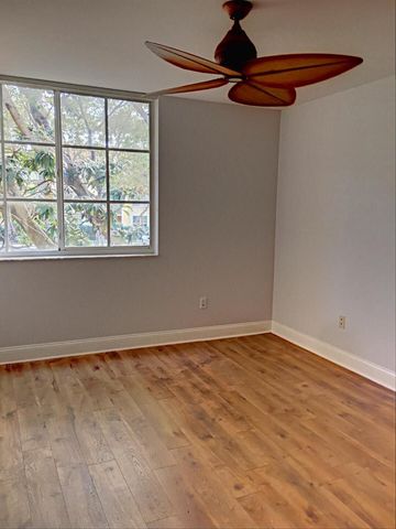 160 YACHT CLUB Way 210, Hypoluxo, FL 33462