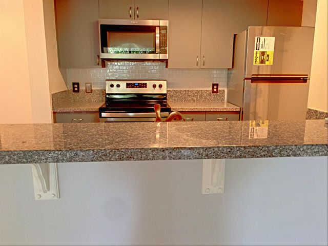 160 YACHT CLUB Way 210, Hypoluxo, FL 33462