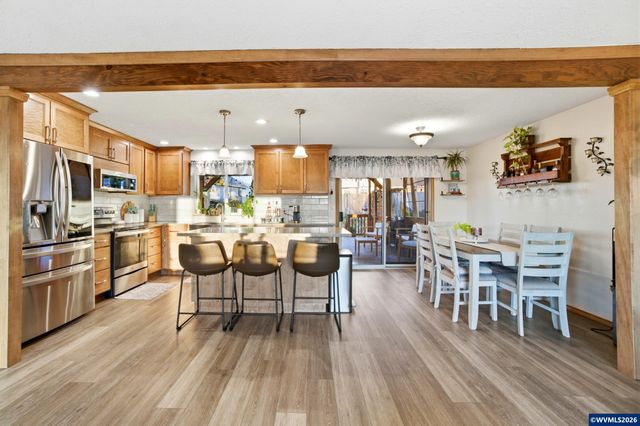 6676 McLeod Ln NE, Keizer, OR 97303