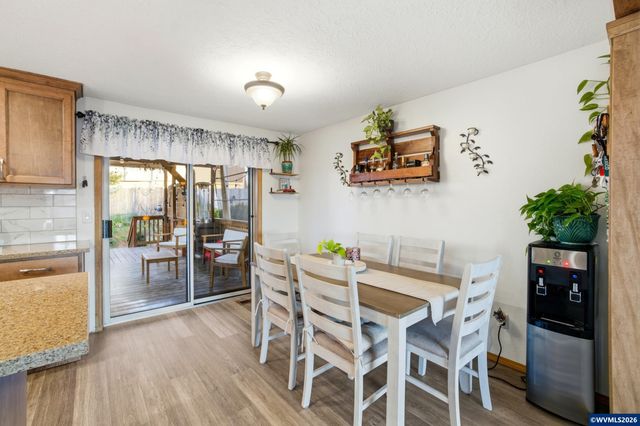 6676 McLeod Ln NE, Keizer, OR 97303