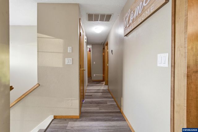 6676 McLeod Ln NE, Keizer, OR 97303