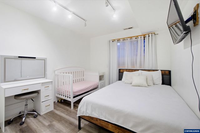 6676 McLeod Ln NE, Keizer, OR 97303