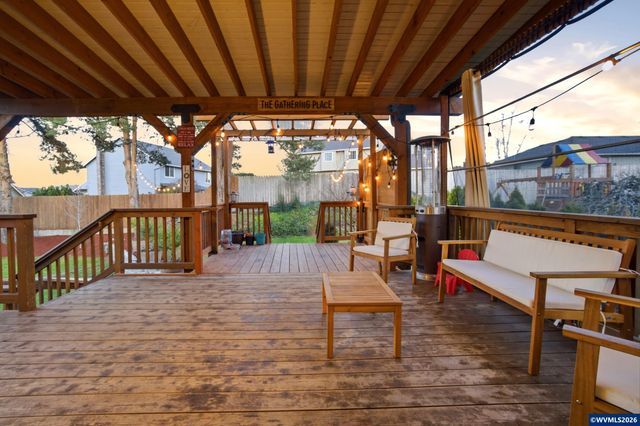 6676 McLeod Ln NE, Keizer, OR 97303