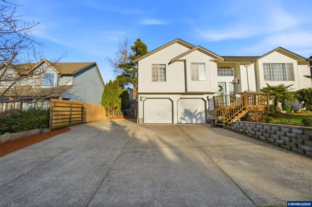 6676 McLeod Ln NE, Keizer, OR 97303