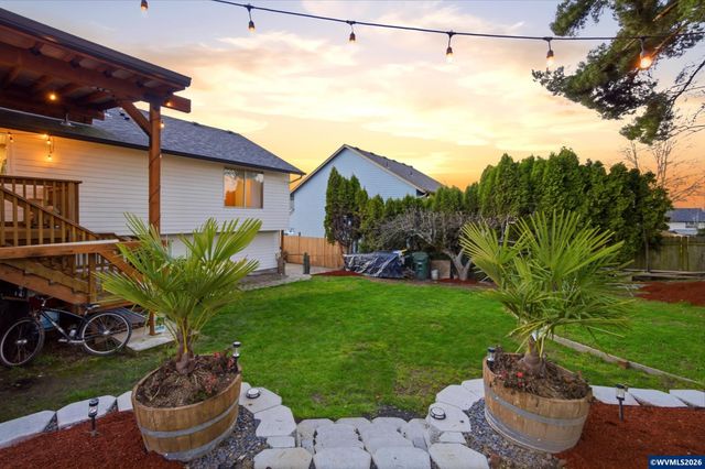 6676 McLeod Ln NE, Keizer, OR 97303