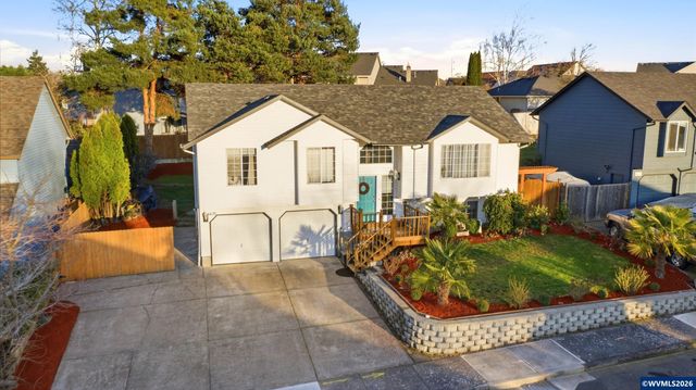 6676 McLeod Ln NE, Keizer, OR 97303