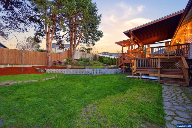 6676 McLeod Ln NE, Keizer, OR 97303