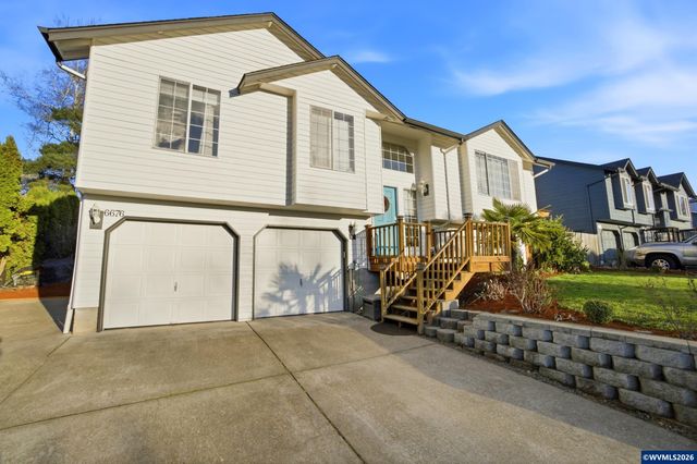 6676 McLeod Ln NE, Keizer, OR 97303