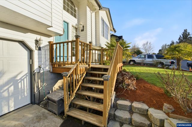 6676 McLeod Ln NE, Keizer, OR 97303