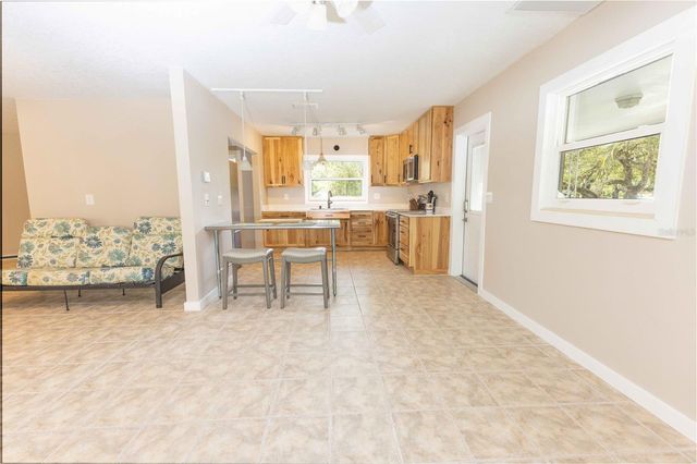 5175 AZALEA CIRCLE, Dade City, FL 33523