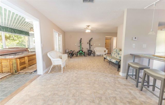5175 AZALEA CIRCLE, Dade City, FL 33523