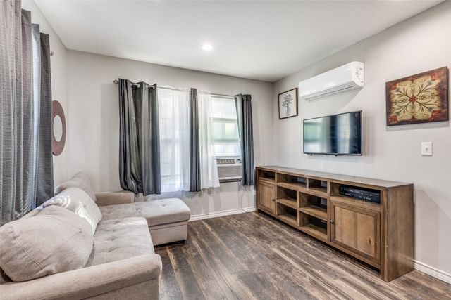 113 Mccrae Lane, Boyd, TX 76023