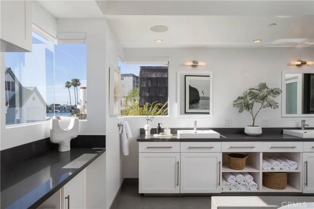 2618 Cove Street, Corona Del Mar, CA 92625