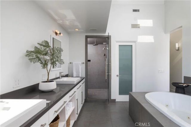 2618 Cove Street, Corona Del Mar, CA 92625