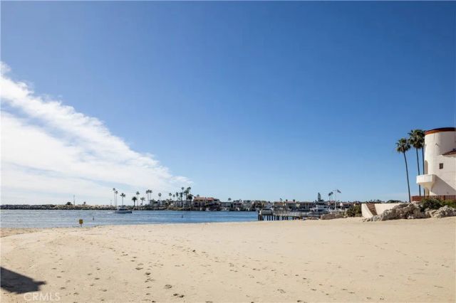 2618 Cove Street, Corona Del Mar, CA 92625