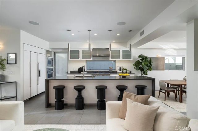 2618 Cove Street, Corona Del Mar, CA 92625