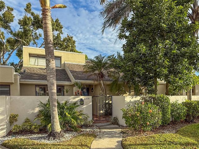 2375 LAKESIDE MEWS D2, Sarasota, FL 34235