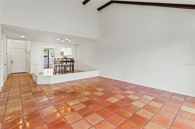 2375 LAKESIDE MEWS D2, Sarasota, FL 34235