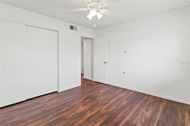 2375 LAKESIDE MEWS D2, Sarasota, FL 34235