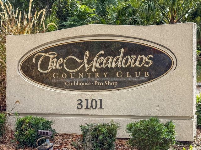 2375 LAKESIDE MEWS D2, Sarasota, FL 34235