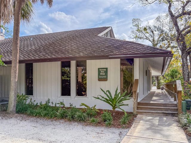 2375 LAKESIDE MEWS D2, Sarasota, FL 34235