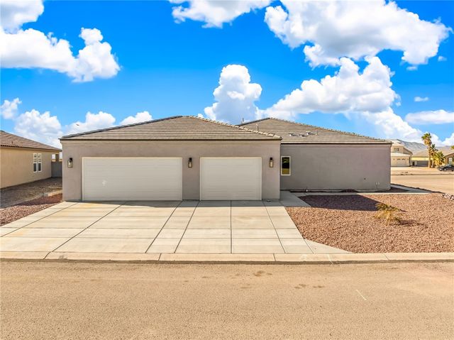 2000 E Desert Palms Drive, Fort Mohave, AZ 86426