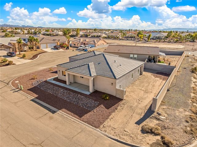 2000 E Desert Palms Drive, Fort Mohave, AZ 86426