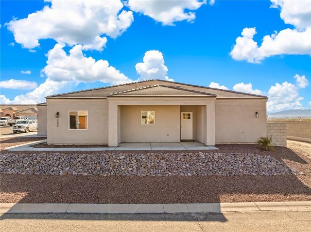 2000 E Desert Palms Drive, Fort Mohave, AZ 86426