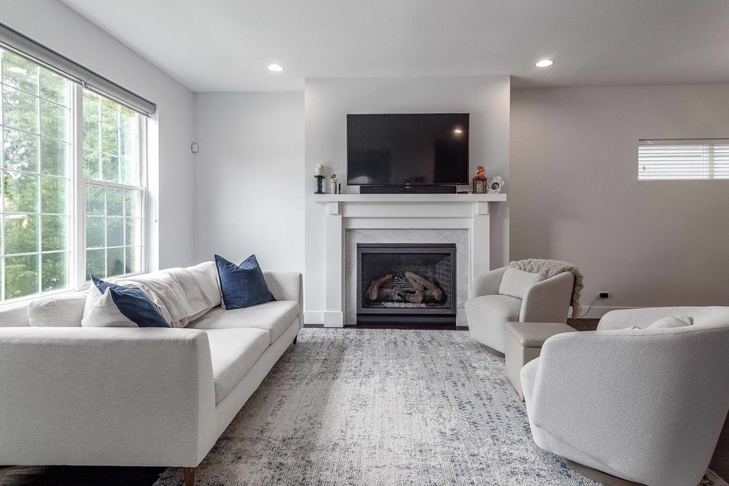 5041 N Normandy Avenue, Chicago, IL 60656 — photo 3