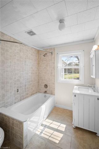 244 Dortmund Drive, Clemmons, NC 27012