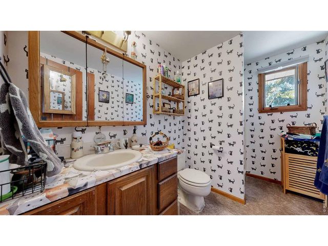 1534 W 28th St, Loveland, CO 80538