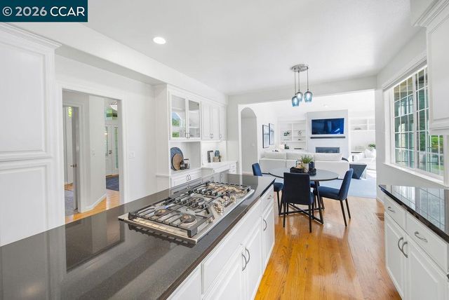 3 Meadowbrook Ln, Danville, CA 94526