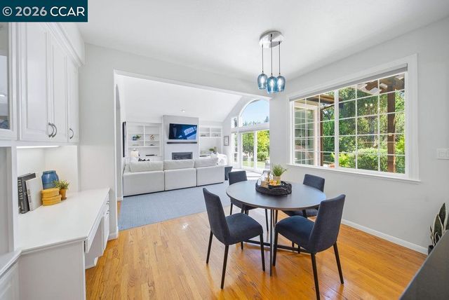 3 Meadowbrook Ln, Danville, CA 94526