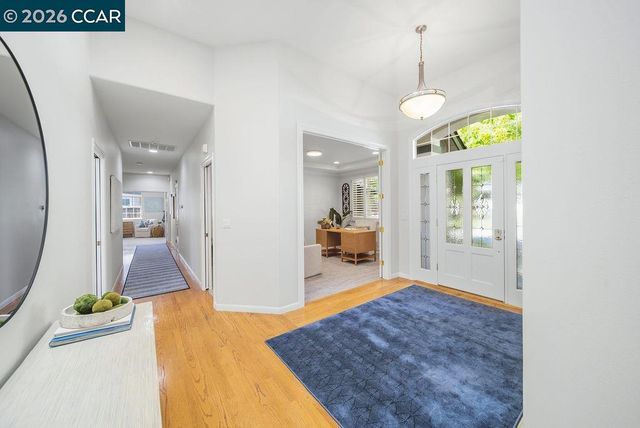 3 Meadowbrook Ln, Danville, CA 94526