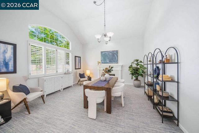 3 Meadowbrook Ln, Danville, CA 94526