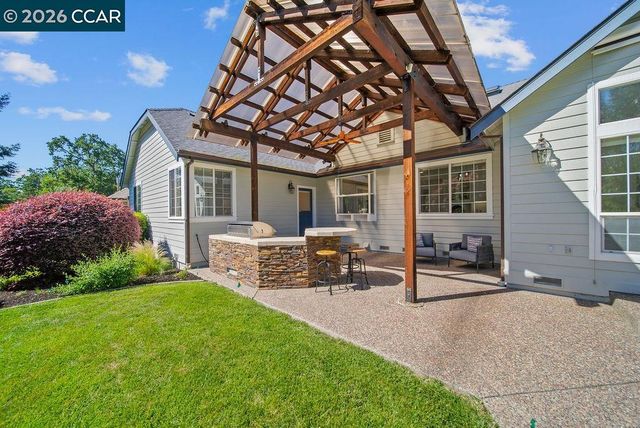3 Meadowbrook Ln, Danville, CA 94526