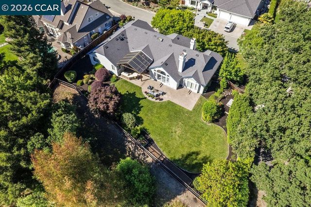 3 Meadowbrook Ln, Danville, CA 94526