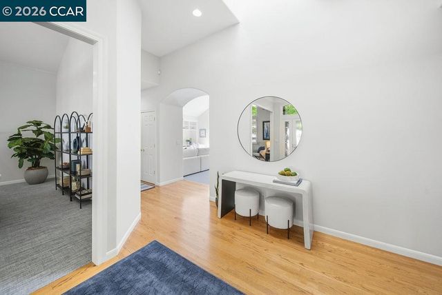 3 Meadowbrook Ln, Danville, CA 94526
