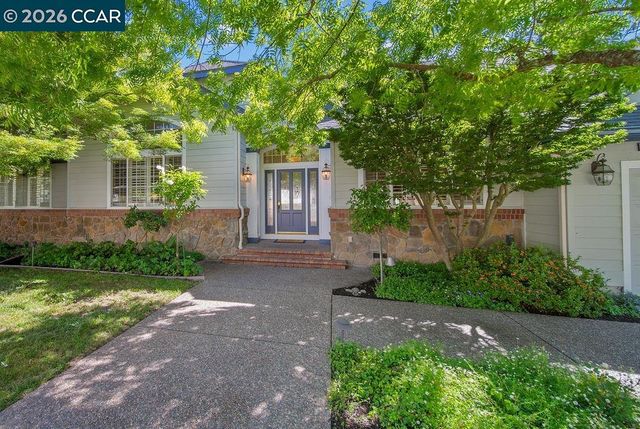 3 Meadowbrook Ln, Danville, CA 94526