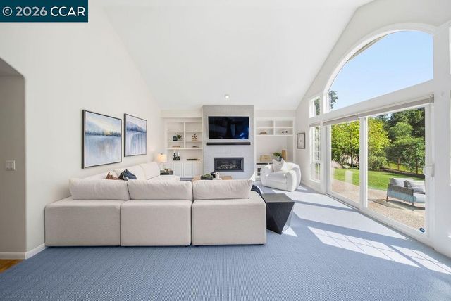 3 Meadowbrook Ln, Danville, CA 94526