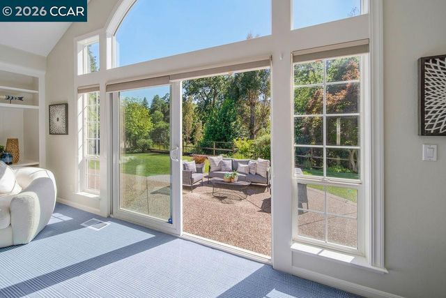 3 Meadowbrook Ln, Danville, CA 94526