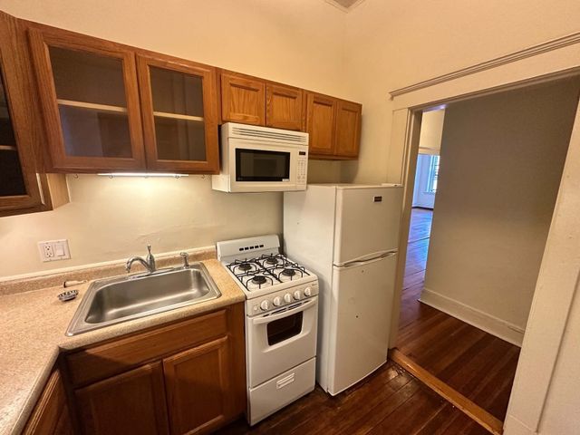80 Charles 3, Boston, MA 02114