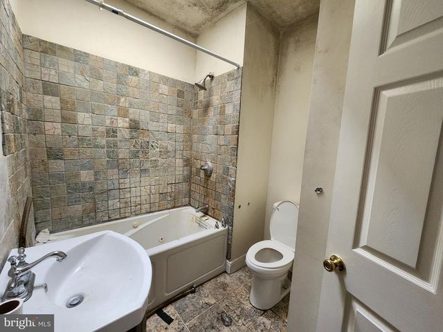 2745 BAKER ST, Baltimore, MD 21216