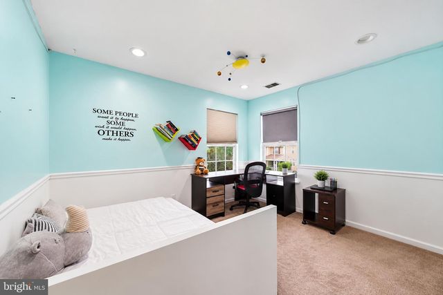 31 BELMONT DR, Robbinsville, NJ 08691