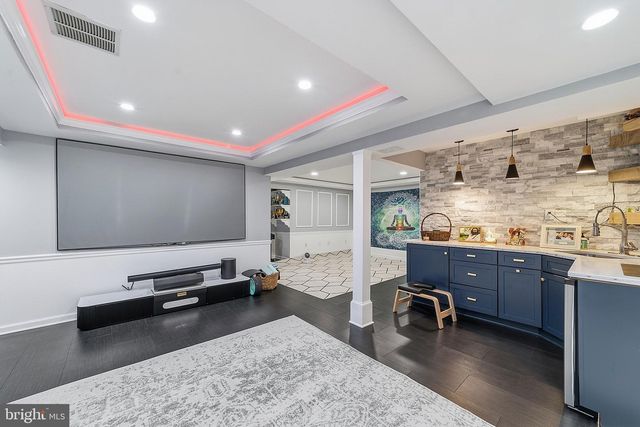 31 BELMONT DR, Robbinsville, NJ 08691