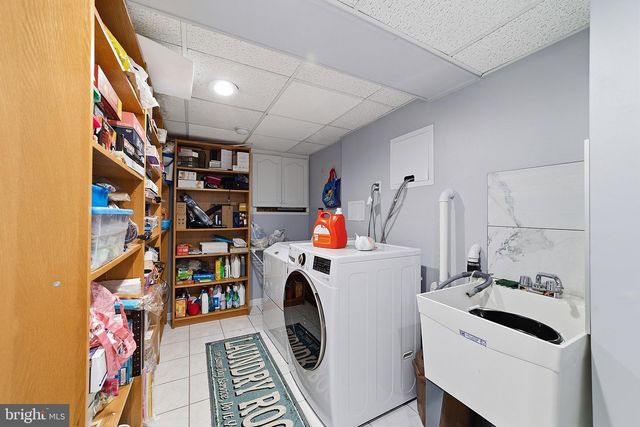 31 BELMONT DR, Robbinsville, NJ 08691