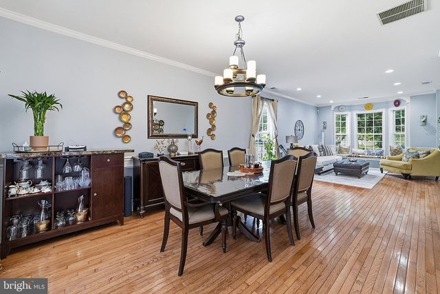 31 BELMONT DR, Robbinsville, NJ 08691